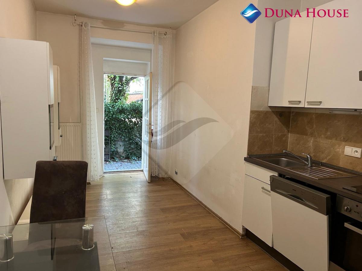 Prodej bytu 2+kk 40 m² Žitomírská, Praha - Vršovice