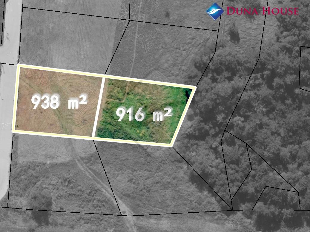 Prodej pozemku 1 854 m²