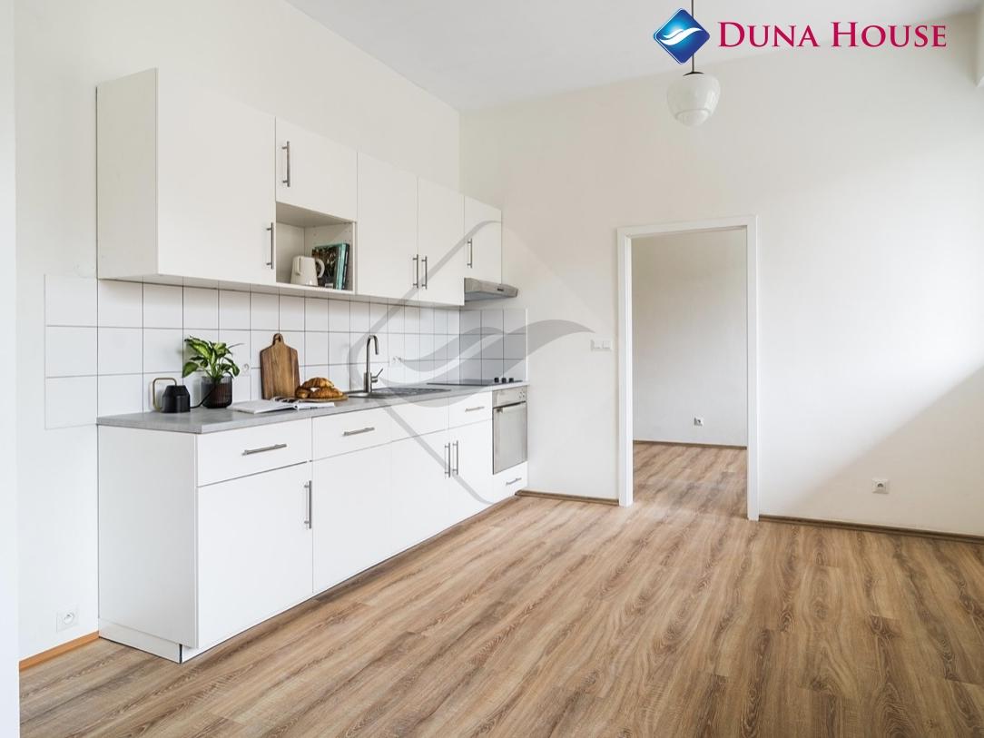 Prodej bytu 2+kk ,45 m², Kladno - kročehlavy.