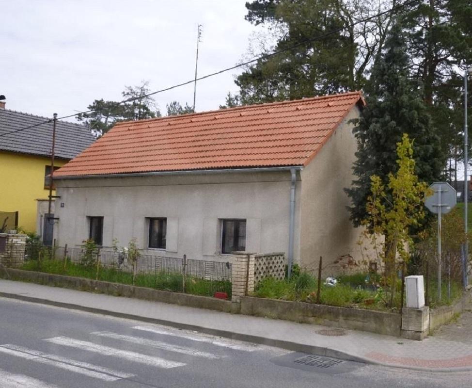 Rodinný dům, Vojkovice u Kralup nad Vltavou, 01.jpg