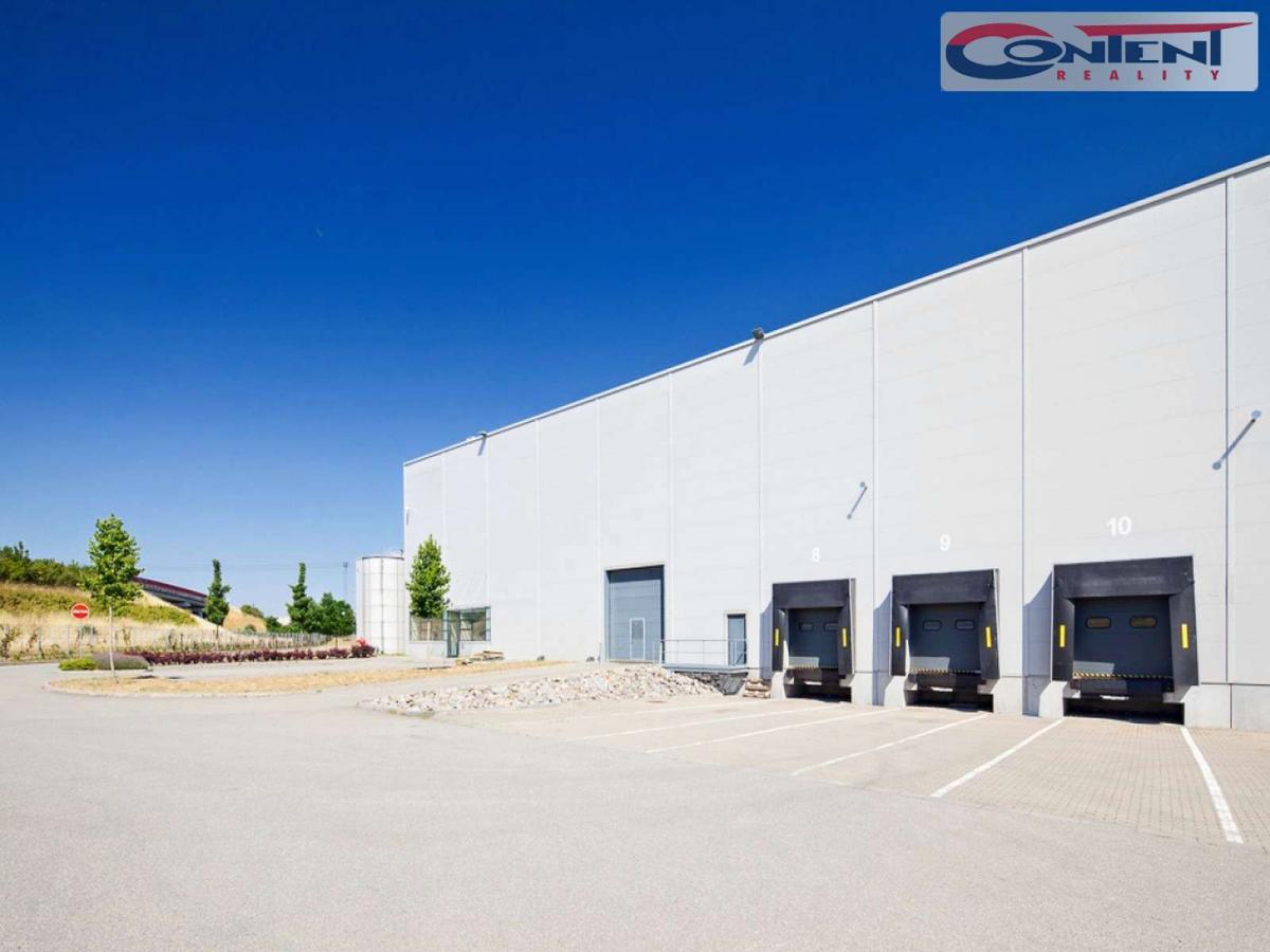Pronájem skladu nebo výrobních prostor 7.066 m², Zákupy