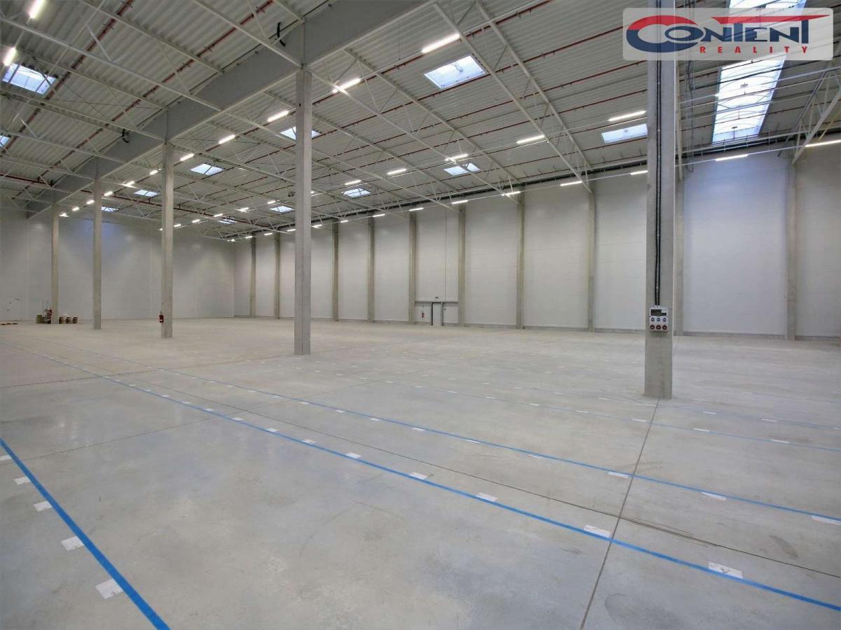 Pronájem skladu, výrobních prostor 9.200 m², Humpolec, D1