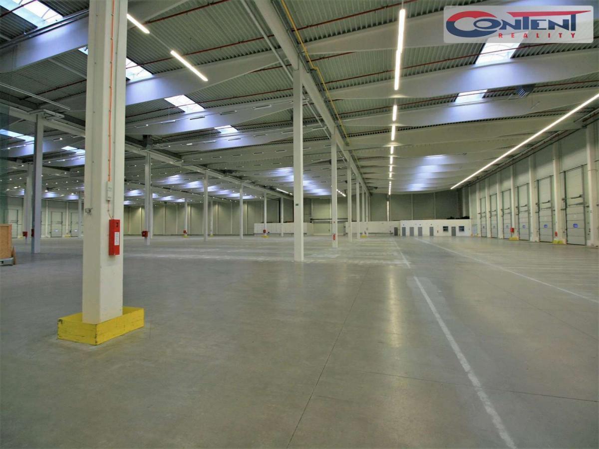 Pronájem skladu, výrobních prostor 4.000 m², Prostějov, D46