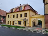 Prodej měšťanského domu na náměstí Svobody v Javorníku - 20220930_113102.jpg