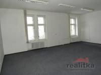 Pronájem nebytových prostor – kanceláře 220 m2, ul. Husova, Opava - SDC10059-1.JPG