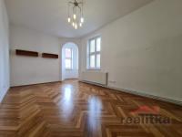 Prodej bytu 3+kk s dvojgaráží, Zukalova ul., Opava - 20240126_114342.jpg