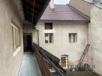 Prodej domu 4+1 s nebytovými prostory a garáži, Lipník nad Bečvou, ul. 28. října - IMG_9179.jpg
