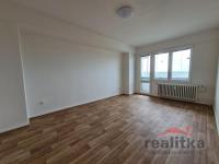 Prodej bytu 2+1 s lodžií a balkonem, Mařádkova ul., Opava - 20240613_125751.jpg