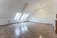 Čistý 1+kk, 40m2, v posledním patře s výtahem s úžasným výhledem - Foto 6