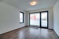 Pronájem krásného bytu 1+kk/terasa, 35+9 m2, ul. Nekvasilova, Praha 8 – Karlín. - Foto 2