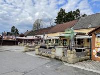 Prodám zrekonstruovanou krásnou restauraci na strategickém místě u cyklostezky v Doksech - IMG_5293.jpeg