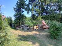 Stylová chata 14 km od Budějovic, autobusová i vlaková zastávka - Pozemek