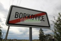 Prodej komerčního areálu s pozemkem Borkovice u Veselí nad Lužnicí (D3) - výroba, skladování, .. - 6 km od Veselí nad Lužnicí a dálnice D3