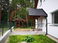Nový, prostorný rodinný dům ve velmi atraktivní lokalitě, obec Louňovice, okr. Praha – východ - 5 pozemek u RD (2).jpg