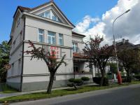 Prodej rodinného domu se třemi zubními ordinacemi v Bechyni - IMG_20210531_152257.jpg