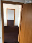 Pronájem kancelářských prostor, Modřice, 67 m² - uzavřený areál, tři kanceláře, kuchyňka, parkování - 06.jpeg