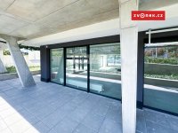 Pronájem obchodních prostor v centru Zlína, 100 m2 / 210 m2 - Obrázek k zakázce č.: 701216