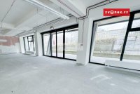 Pronájem obchodních prostor v centru Zlína, 100 m2 / 210 m2 - Obrázek k zakázce č.: 701216