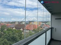 Pronájem bytu 1+kk, 32m2 s zasklenou lodžií - Foto 9