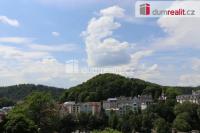 Prodej bytu 4+1 Na Vyhlídce s výhledem na Karlovy Vary  - výhled 