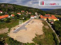 Prodej zasíťovaného stavebního pozemku s vydaným stavebním povolením na nízkoenergetický dům, 1142 m2, Černolice - 5