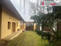 Prodej vesnického stavení  v obci Děkanovice, okres Benešov s pozemky o výměře 15162 m2 - 16