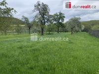 Prodej RD se zemědělským zázemím (chlévy, stodola) velká zahrada, dvůr v obci Vinařice, okres Beroun, zahrada 3.549m2 - 4
