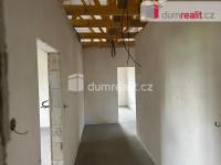 Prodej novostavby rodinného domu ve fázi hrubé stavby v obci Keblov, okres Benešov - 16