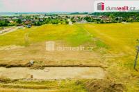 Prodej nově zasíťovaného mírně svažitého stavebního pozemku rozlohy 998m2 v příjemné obci Čakovičky v blízkosti Prahy - 3
