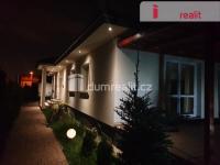 Prodej rodinného domu 4+kk 169 m² s pozemkem 1648, Popovice - večer