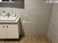 Pronájem 2 + kk, 70 m2, terasa 25 m2 - přízemí, novostavba - 20