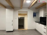 Pronájem 2 + kk, 70 m2, terasa 25 m2 - přízemí, novostavba - 26