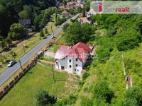 Vila 8+1, dvě garáže, terasa, balkon, pozemek 3176 m2 - 29