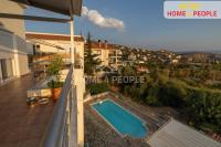 Prodej dvou vil 440 m² se 7 apartmány, pozemek 1 500 m² a bazénem v Řecku - Volos - 10