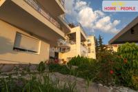 Prodej dvou vil 440 m² se 7 apartmány, pozemek 1 500 m² a bazénem v Řecku - Volos - 12