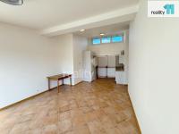 Pronájem bytu 2+kk/T, 66 m2 + 25 m2, cihla, po rekonstrukci, nezařízený, Praha 8 - Karlín - 3