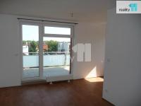 Pronájem pěkného bytu 2KK, 50m2 +16m2 terasa, Praha - Pitkovice  - 2