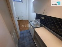 Pronájem bytu 2+kk, 25 m2, Štúrova, Praha - 3