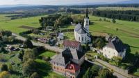 PRODEJ APARTMÁNOVÉHO DOMU "OBECNÁ ŠKOLA", SVĚTLÍK OKR. ČESKÝ KRUMLOV - DJI_0801.JPG