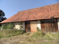 Zemědělská usedlost na konci obce Leskovice - Fotka 4