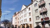 Pronájem malého podkrovního bytu 1+kk o výměře 19 m2 v ulici Bubeníkova v centru města Pardubice.