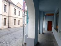 Velkorysé obchodní prostory s historickým sklepením v centru Mikulova - IMG_20231120_114016.jpg
