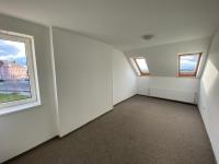 Prodej prostorného, zrekonstruovaného bytu 3+1 v centru města Libáň - image_123650291 (7).JPG