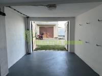 Prodej zděné garáže po rekonstrukci, Zlín - Mladcová, ul. Mokrá V, CP 18 m2 - IMG_7925.jpeg