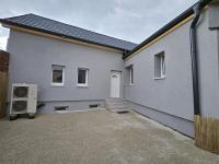 Prodej domu se dvěma samostatnými byty, 145m2, Uherský Ostroh - 20240313_132219.jpg
