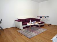 Prodej bytu 3+kk 68 m² s lodžií - Obývací pokoj 3.JPG