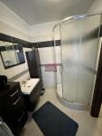 Pronájem zrekonstruované bytové jednotky 1+1 na 2+1 v ulici Na Libuši v Bechyni - koupelna