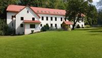 Prodej zrekonstruovaného objektu, pozemek 7 249 m2, Benešov nad Černou, okres Český Krumlov