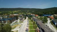 Prodej polyfunkčního domu s byty, prodejnou a zahradou na promenádě Lipno nad Vltavou - Prodej polyfunkčního domu s byty, prodejnou a zahradou na promenádě Lipno nad Vltavou