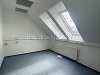 Pronájem kanceláře o výměře 14,3m2 (č. 10B), Nemanická - Pronájem kanceláře, Nemanická